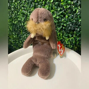 RARE - Retired Ty Beanie Baby Jolly the Walrus with Tag Errors